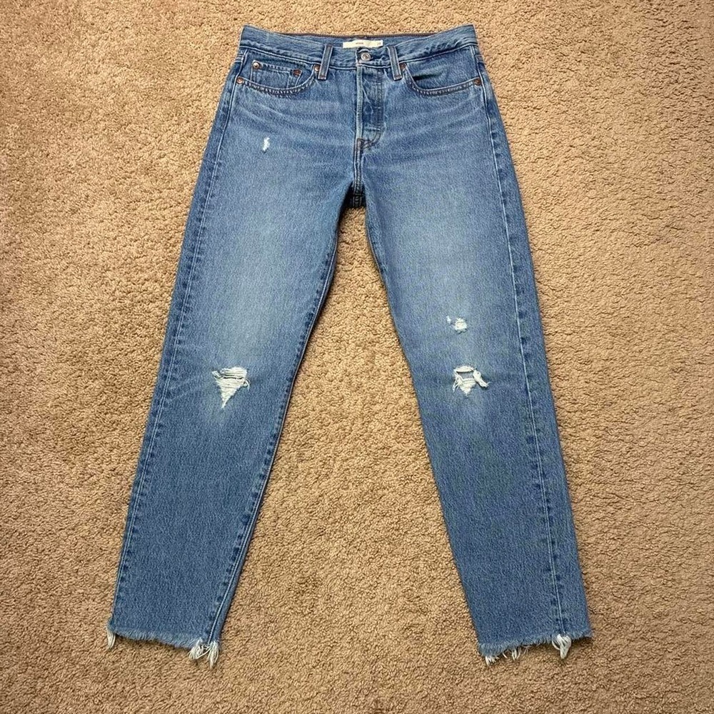 Levi's Premium Wedgie Blue Distressed Jeans Size 28